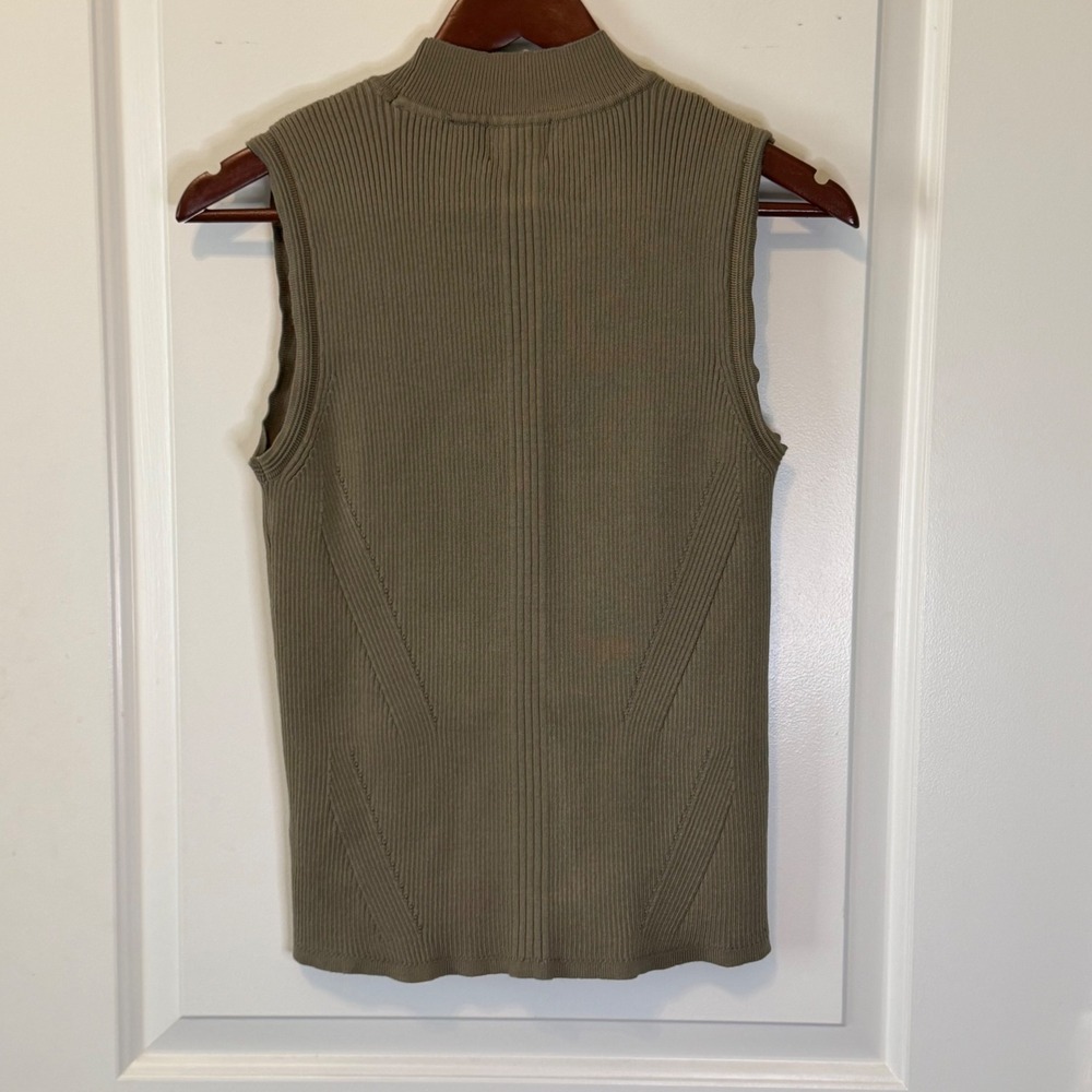 Elie Tahari Olive Ribbed Minimalist Elevated Basic Mock Neck Knit Tank Top L - Picture 5 of 6